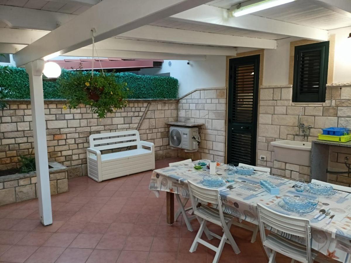 Villetta Poesia 50 M Dal Mare Con Giardino E Parcheggio Torre dell'Orso Eksteriør bilde